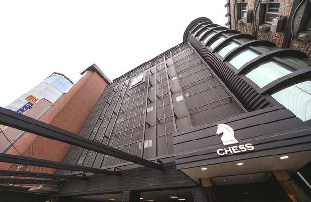 CHESS HOTEL