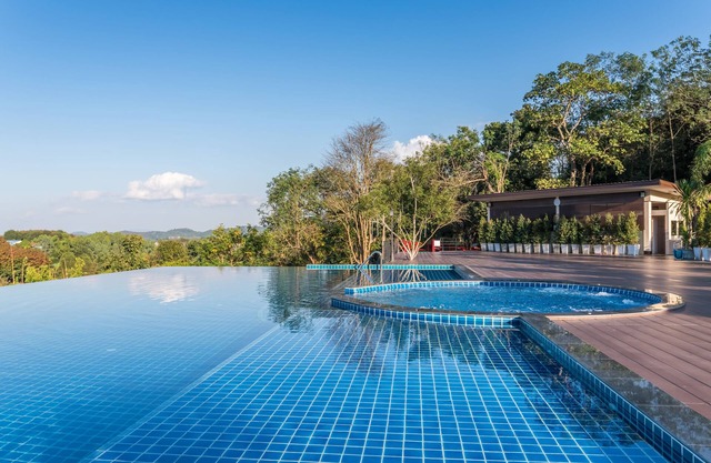 Chiangrai Lake Hill Resort