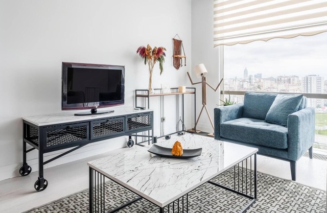 Chic and Luminous Flat in Umraniye