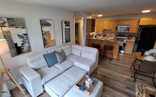 Chic Apt Near Stampede
