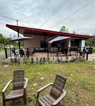 Chill & Relax in a 11bed 5washroom