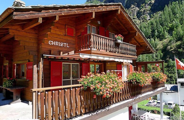 Christl by Interhome
