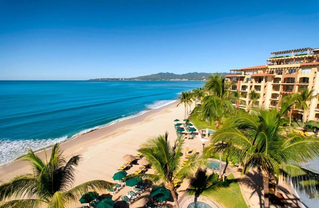 CHRISTMAS in 2 Bedroom OCEAN FRONT VILLA/Jacuzzi on balcony - Nuevo Vallarta