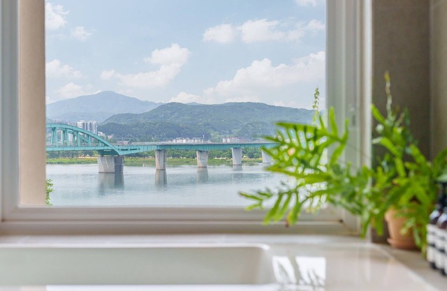Chuncheon The Haven River Pension