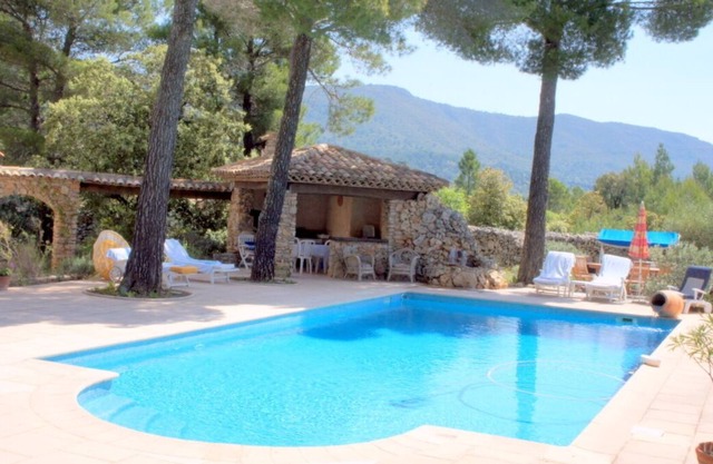 Cigale, Chalet avec superbe piscine Gorges du Verdon