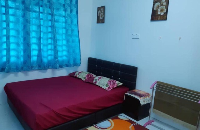 Cik Kerinting Homestay