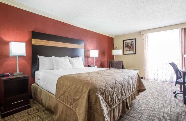 Clarion Hotel Fort Mill Near Amusement Park
