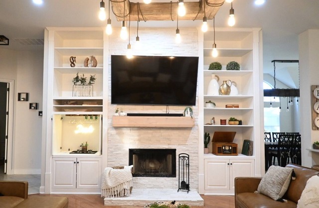 Classy & Cozy in Carrollton
