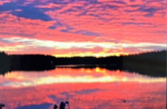 Classy, Modern 3BR Mason Lake lakefront house & private dock. Amazing sunrises!