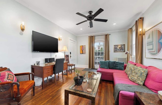 Clean 1BR King Condo | Elizabeth-Plaza Midwood