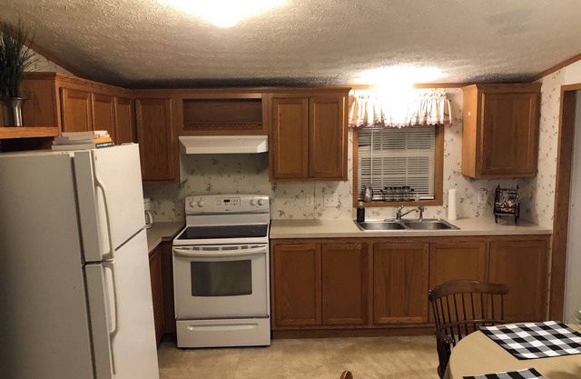 Clean and Comfortable HomenLocally owned. Liberty INnUnion County