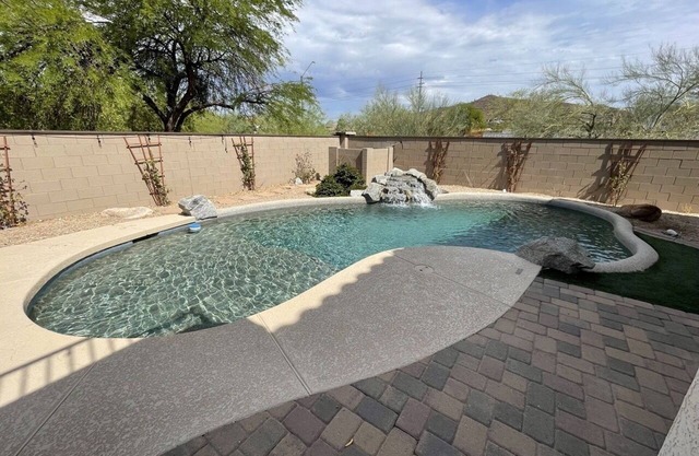 Clean Modern Spacious Home w/Heated Pool