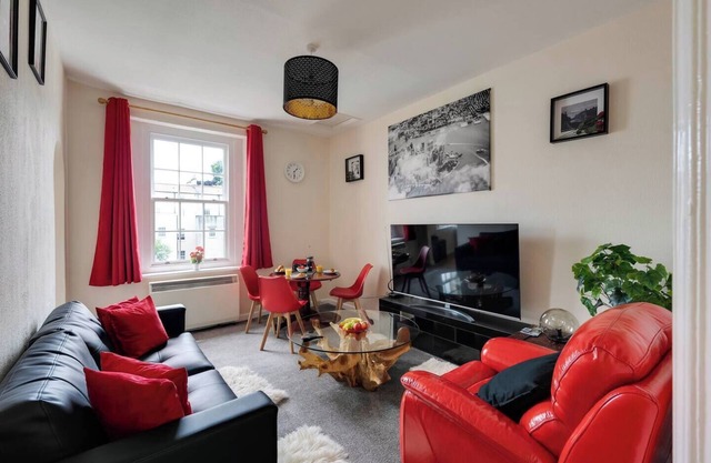 Clifton Penthouse, Parking x1, Near Centre, Garden