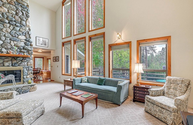 Close to Wine Trail: Home w/Deck Near Applegate