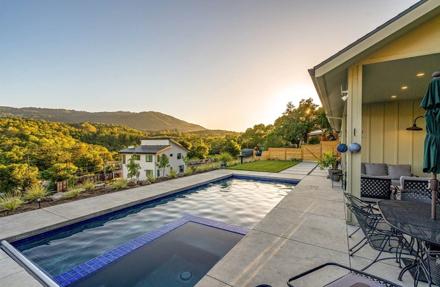 Cloud 9 - A Retreat for Bliss and Happiness