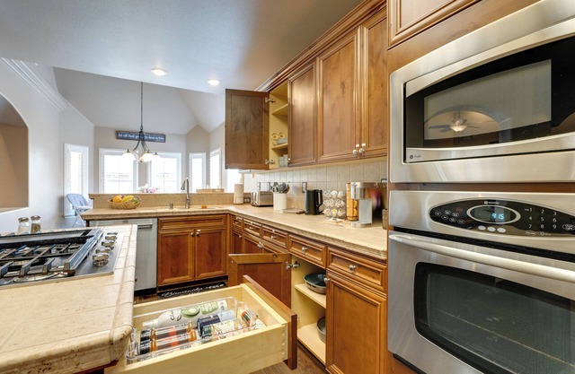 Clovis Retreat w/Patio & Yard ~ 3 Mi to Old Town!