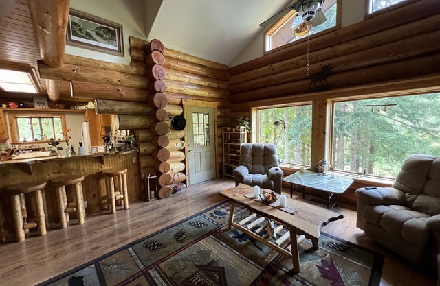 Coastal MountainCabin Retreat
