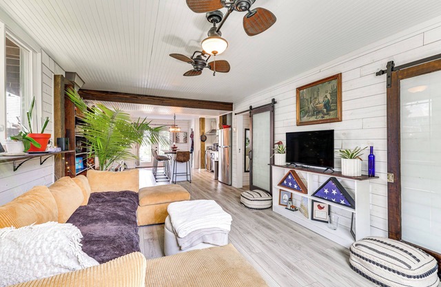 Coastal Oasis w/Hot Tub: Walk to Beach!
