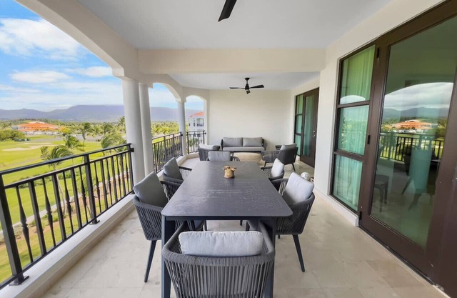 Coco Beach PH | Ocean, Golf & El Yunque Views