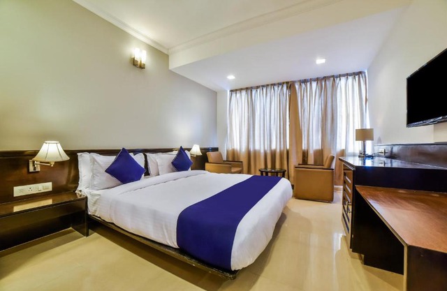 Collection O 30083 The Sapphire Comfort Hotel
