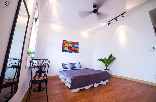 Colorful & Large Suite-Flower Valley view-Em Am Homestay