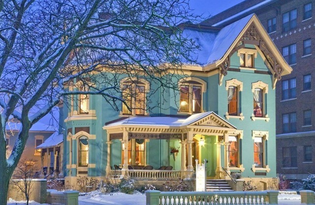 Come stay with us, you'll see why we are ranked #1 lodging in Kalamazoo, MI.
