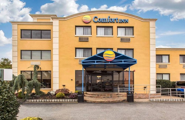 Comfort Inn Edgewater on Hudson River