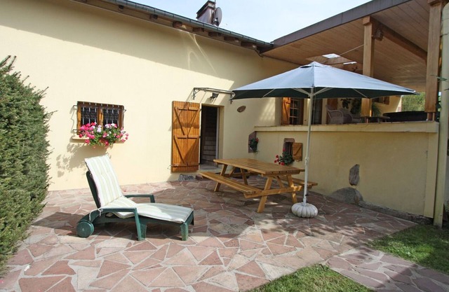 Comfortable apartment with billiard and Wifi