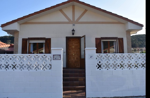 Comfortable and cosy chalet in Argoños