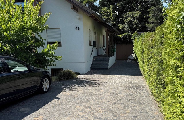Comfortable and quiet apartment in a great location with parking space
