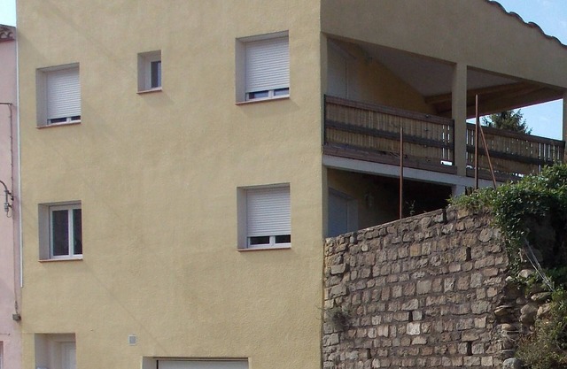 comfortable house with free nature activities nearby