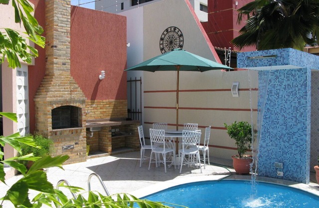 Comfortable house with swimming pool close to Ponta Negra Beach.