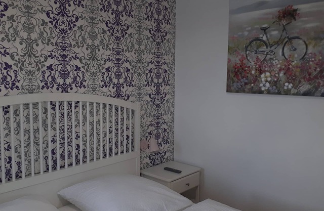 Comfortable standard double room for 2 people with free WiFi