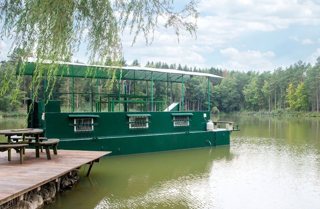 Comfy Houseboat in Florennes next to the Forest