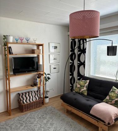 Compact pretty apartment, great location