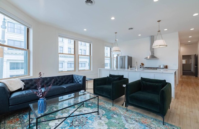 Condo A Gallery Suite - Downtown Marion