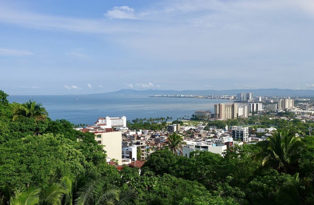 Condo in the Hills of 5 de Deciembre 2 Bedroom