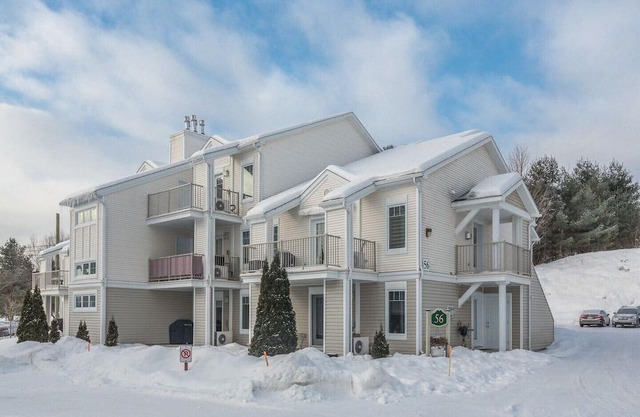 Condo Magog entre Ville et Nature