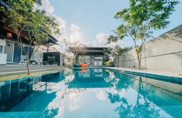 Container Villa Collection