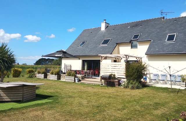 Contemporary house, enclosed garden and sea view