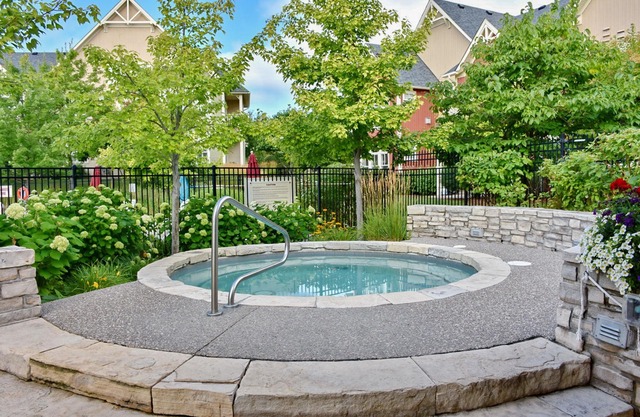 Convenient Condo Steps from Blue Mountain Village w/Free WiFi & Private W/D