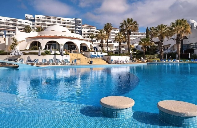 Convenient Stay in Oura Beach! 2 Modern Units with Full Kitchens and Balcony!