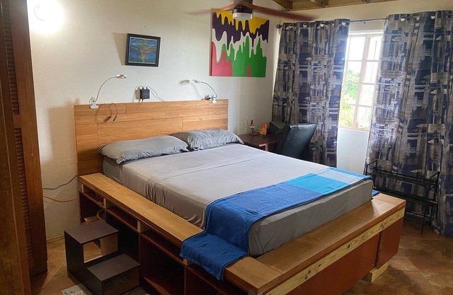 Cool, Breezy, Private Ensuite @ Halite Court