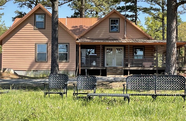 Copper Penny Cabin - A Ouachita Mountain Treasure, Copper Penny Cabin - A Ouachita Mountain Treasure