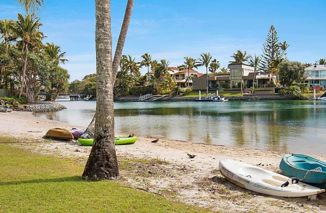 Coral Gate 40 - Absolute Waterfront - Min. 3 Night Stays!