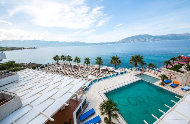 Coral Hotel & Resort