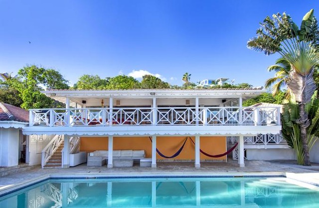 Coralita by Island Properties Online