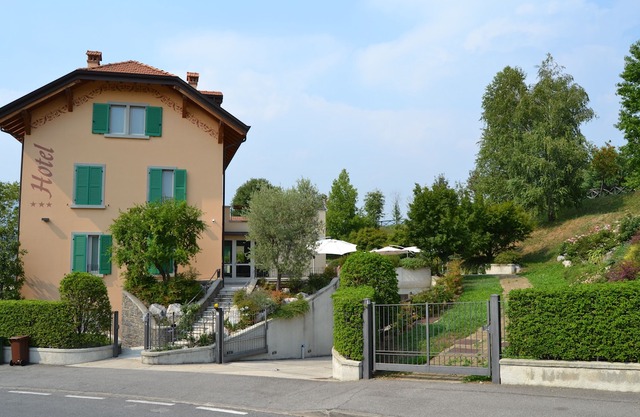 Cornelle Hotel