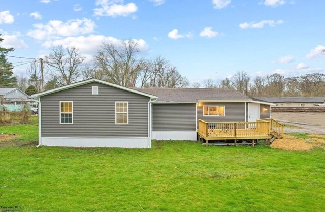 Corporate Cottage on Circle