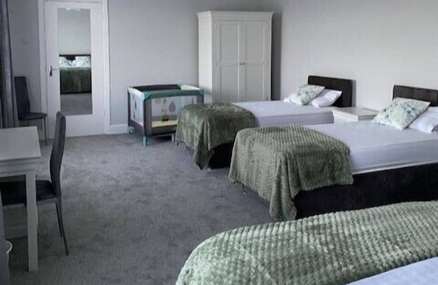 Cortoon Inn, Family Room 1 (1DBL +2SGL)